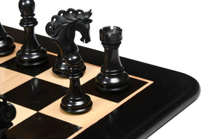 Échiquier en Bois Noir Tour