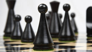 Jeu d'Echecs de Style Classique en Bois d'Ebène