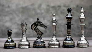 Pièces d'Échecs en Métal