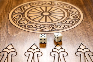 Plateau de Backgammon avec Cerf Dés