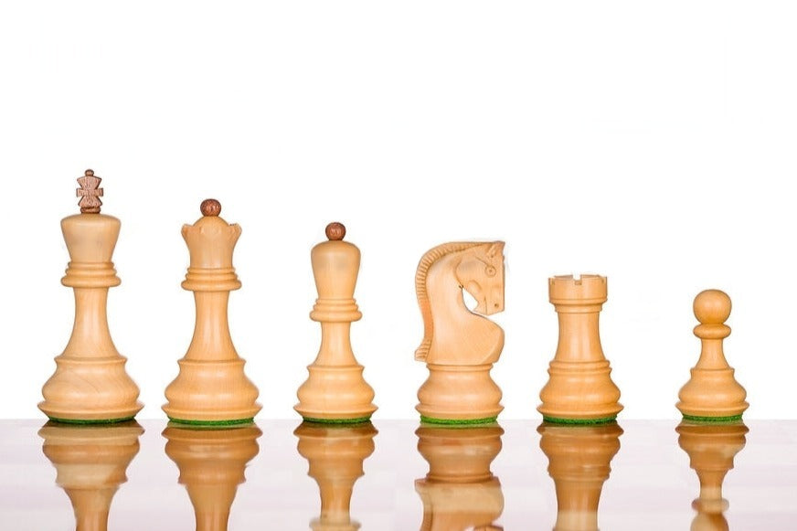 Pièces d'échecs blanches