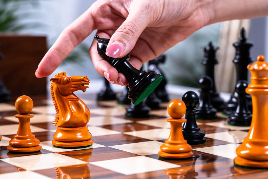 Jeu d'Échecs Antique <br>en Palissandre et Buis