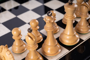 Jeu d’échecs Origine<br>en Ivoire de Mammouth