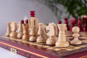 Echiquier Cerise <br>et son Jeu d'Échecs