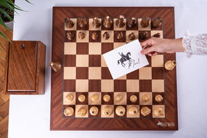 Jeu d'Échecs Triomphe <br>en Bois d'Acajou et Sesham