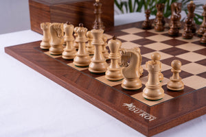Jeu d'Échecs Triomphe <br>en Bois d'Acajou et Sesham