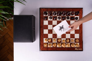 Jeu d'Échecs Le Trône <br>en Loupe de Frêne