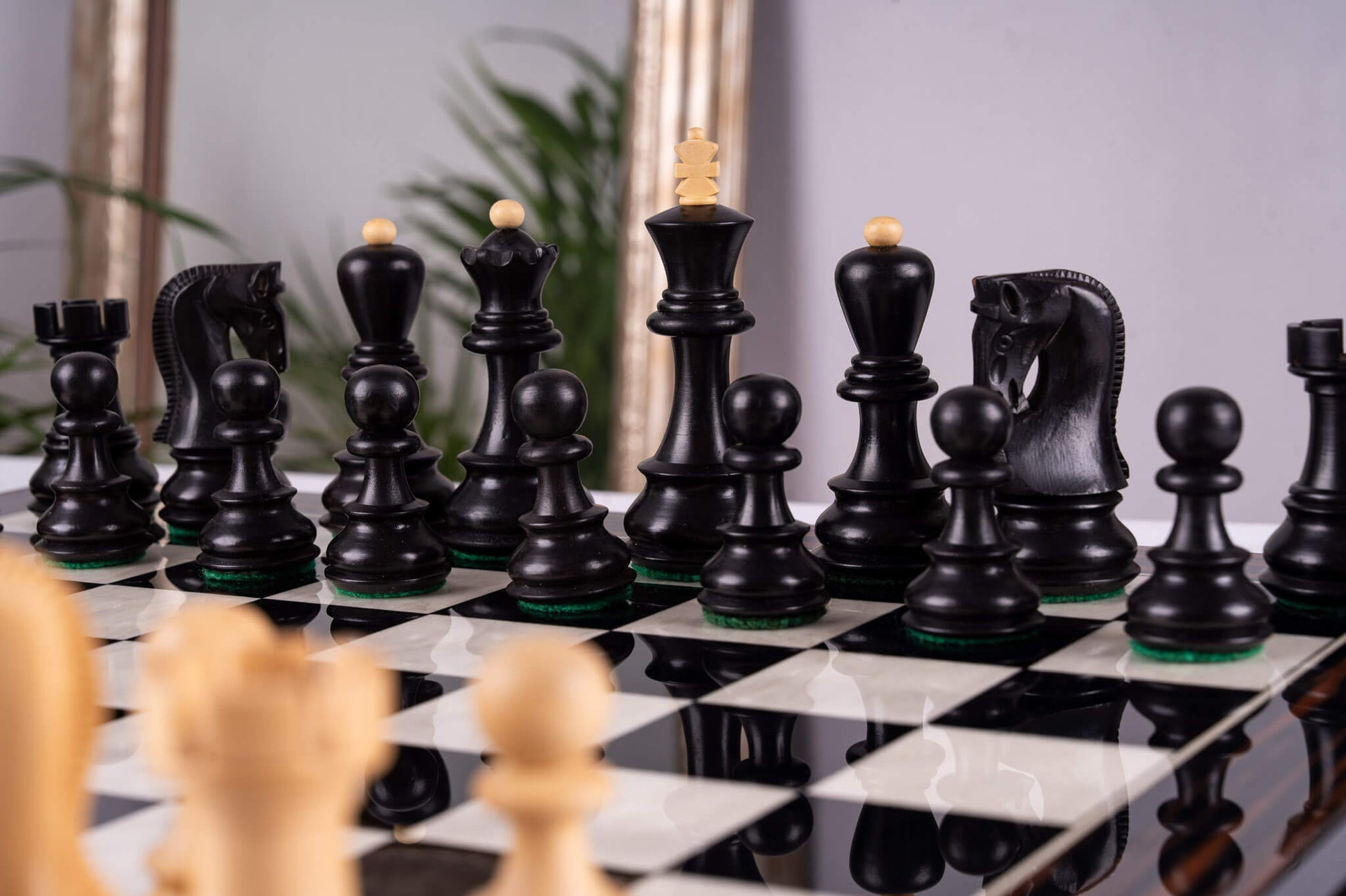 Jeu d'Échecs Trésor <br>en Bois d'Ébène et Buis