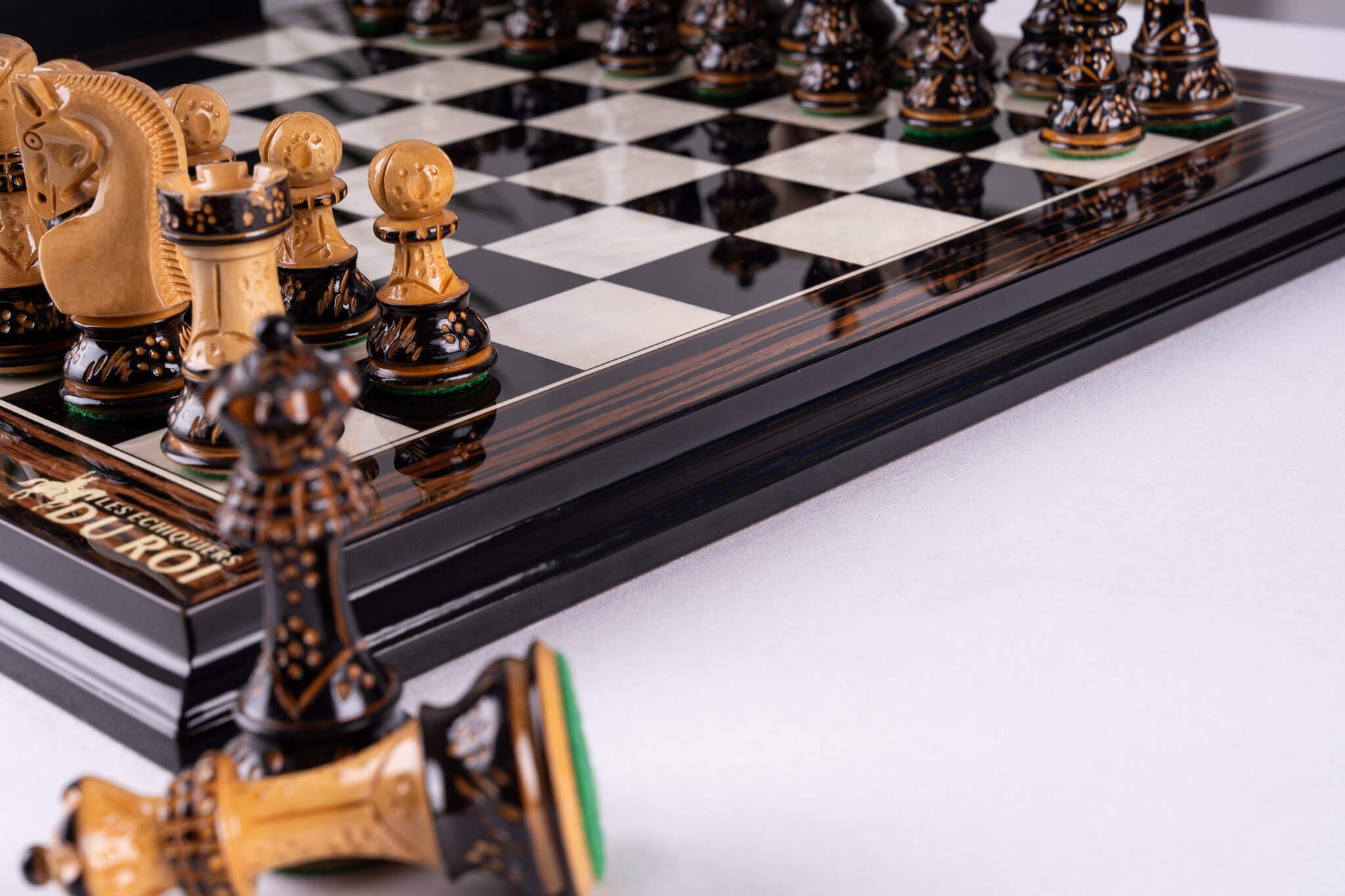 Jeu d'Échecs l'Éternel <br>en Bois d'Ébène
