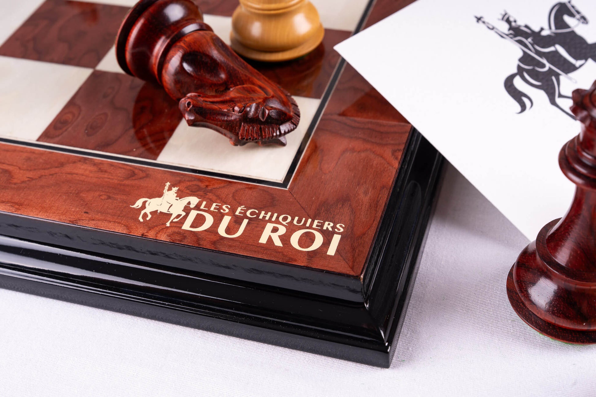 Jeu d'Échecs Quintessence <br>en Loupe de Frêne