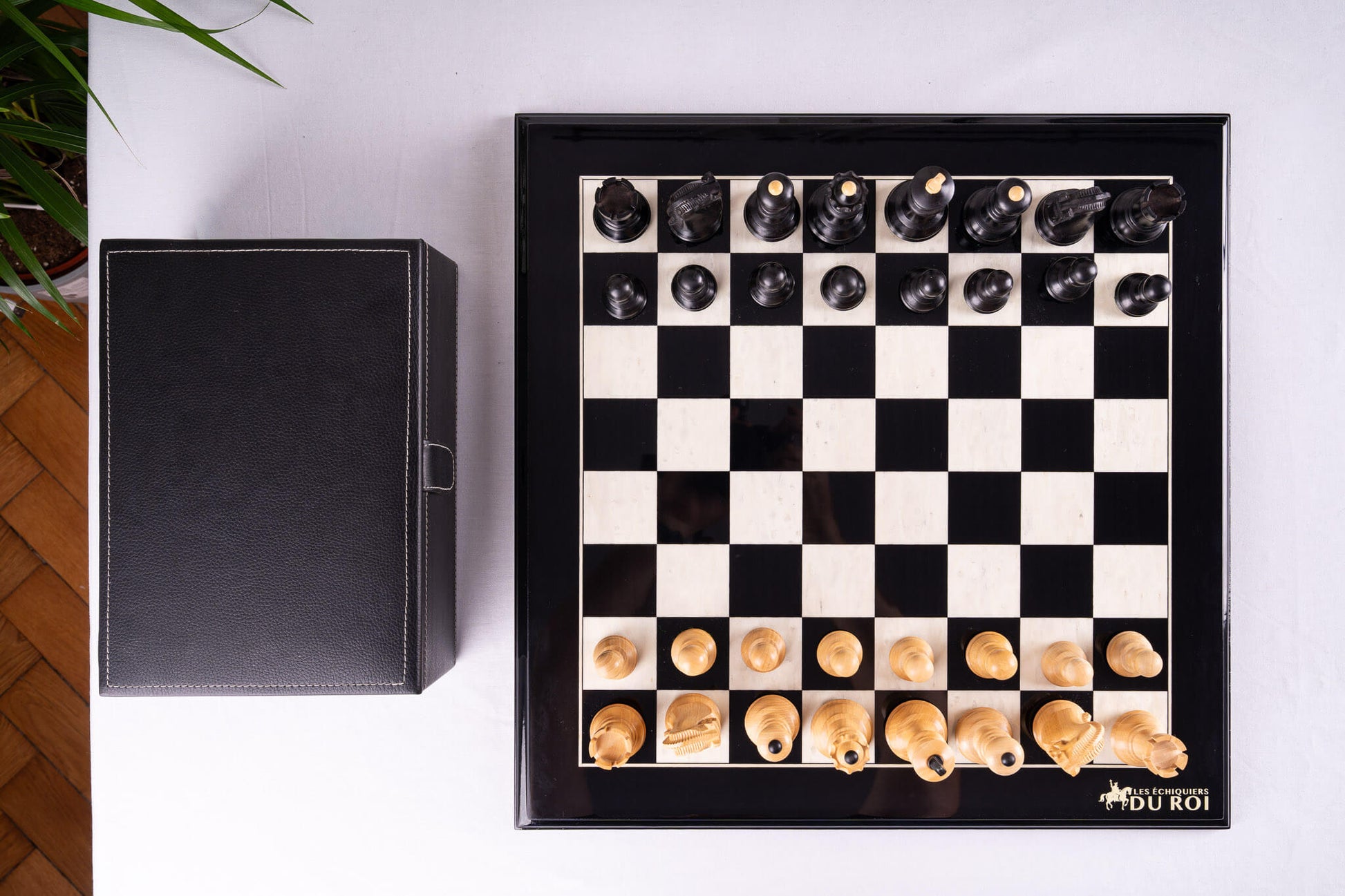 Jeu d'Échecs Virtuose <br>en Bois d'Ébène et Buis