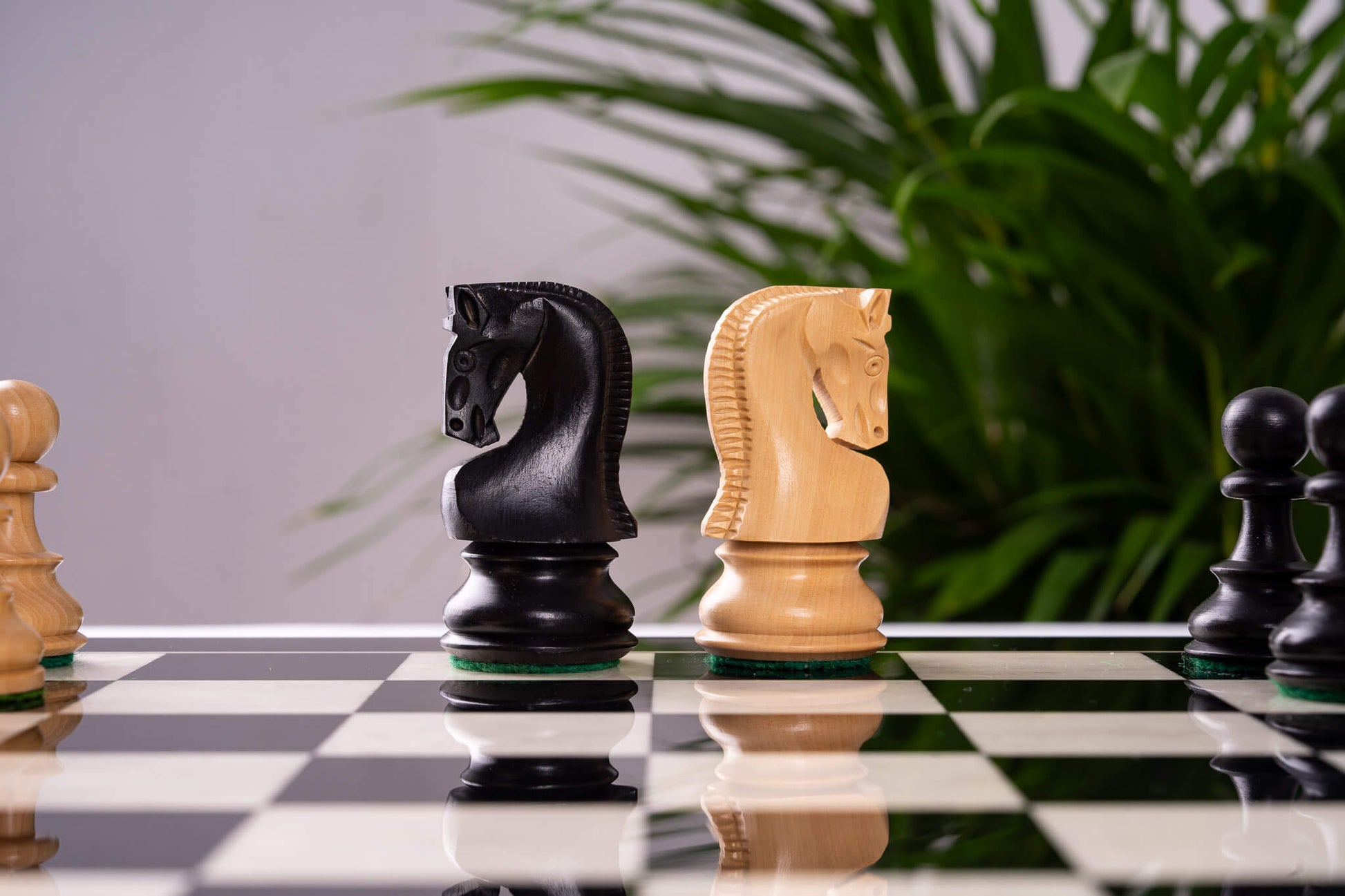 Jeu d'Échecs Virtuose <br>en Bois d'Ébène et Buis