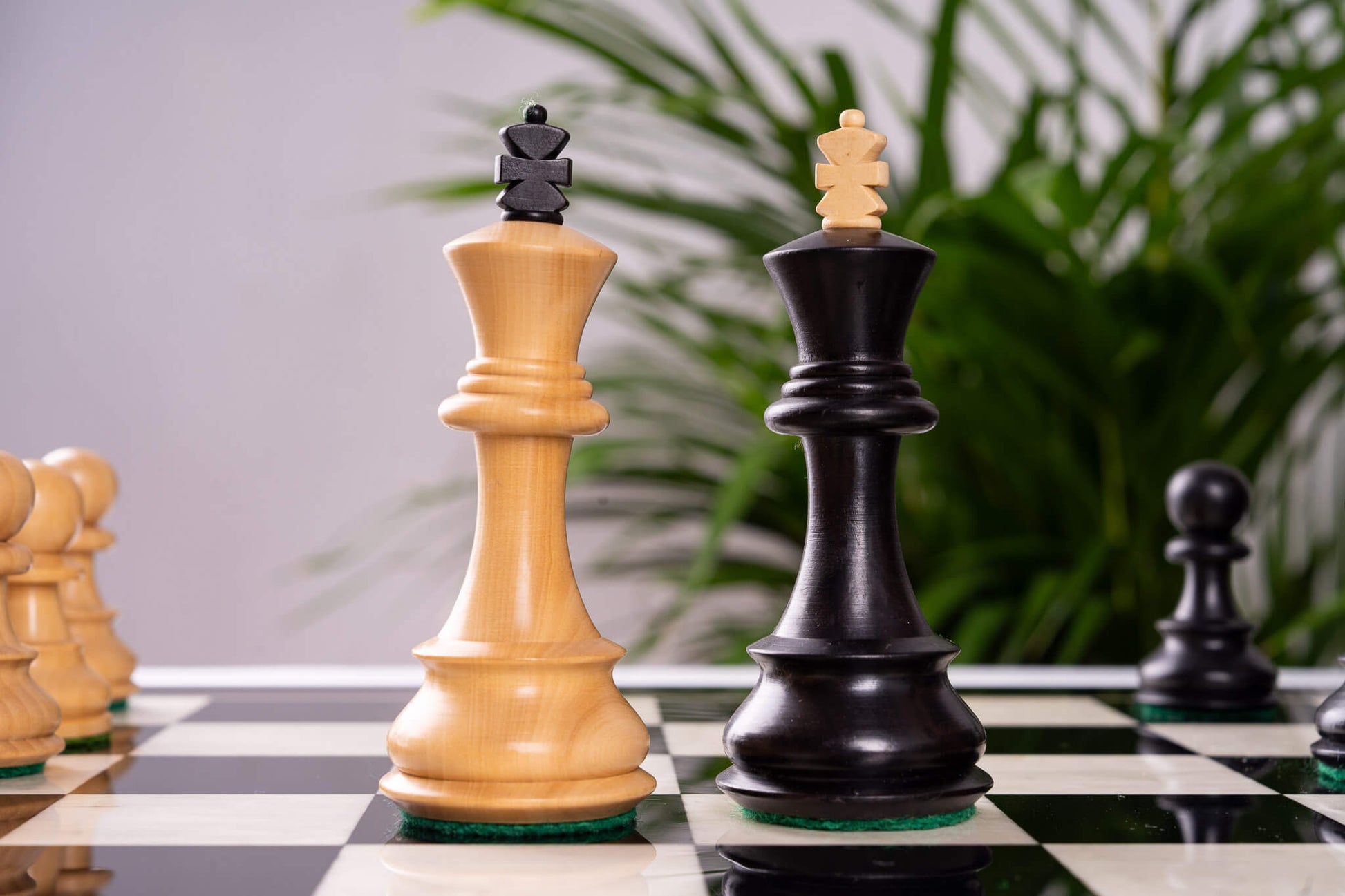 Jeu d'Échecs Virtuose <br>en Bois d'Ébène et Buis