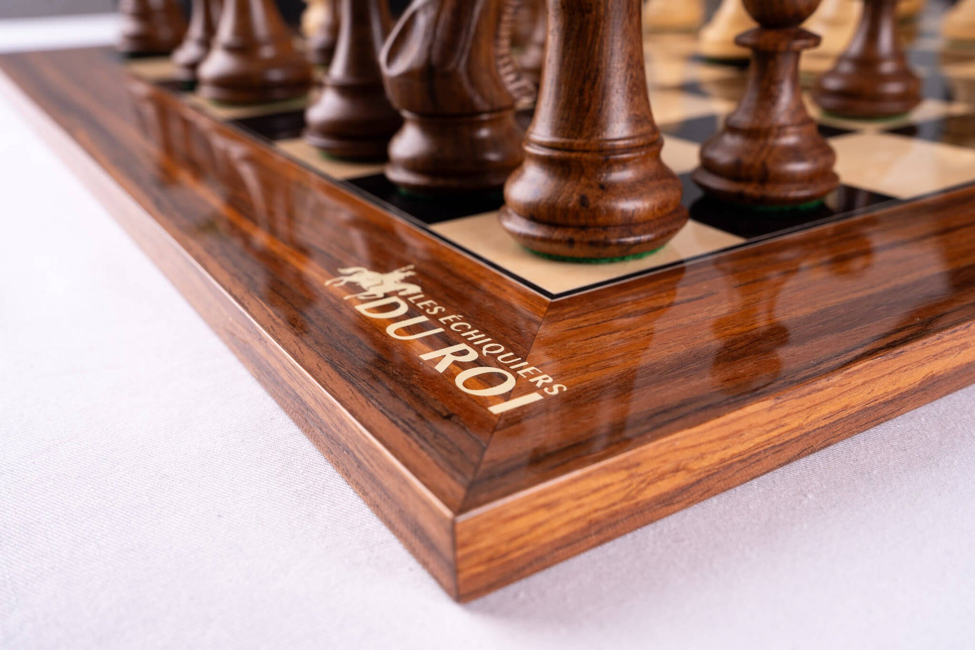 Jeu d'Échecs Lignée <br>en Bois de Palissandre et Érable