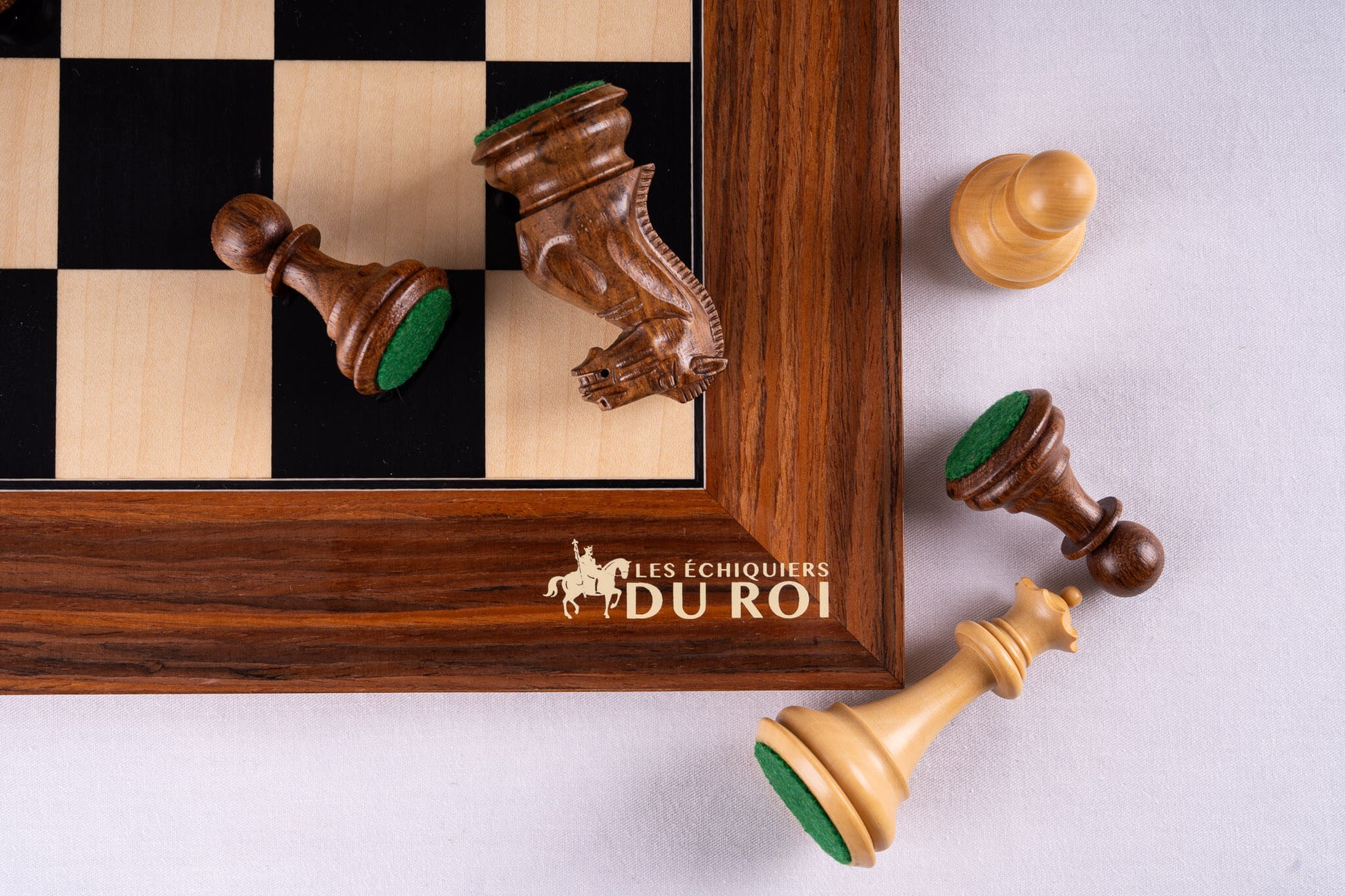 Jeu d'Échecs Lignée <br>en Bois de Palissandre et Érable