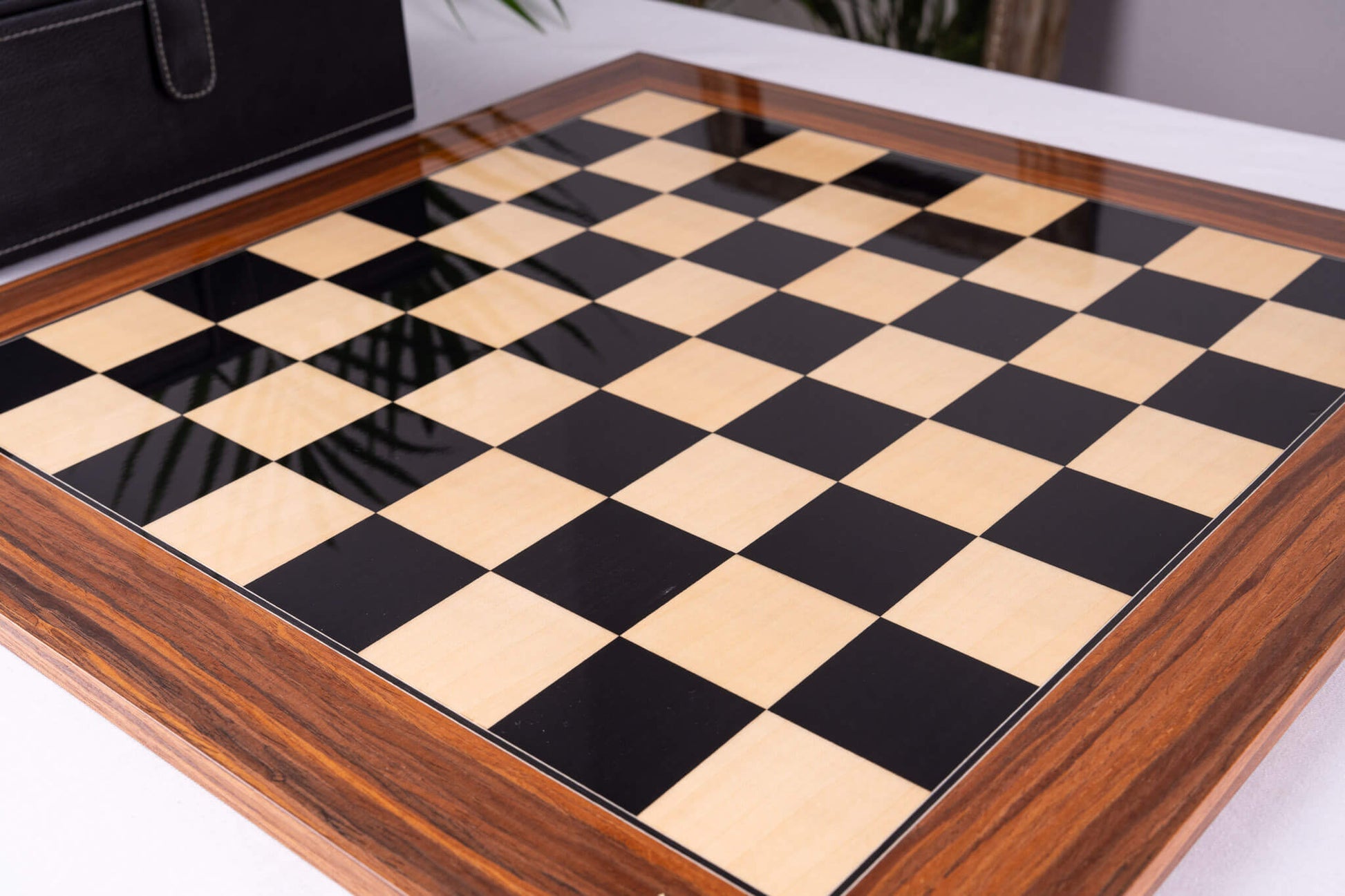 Jeu d'Échecs Lignée <br>en Bois de Palissandre et Érable