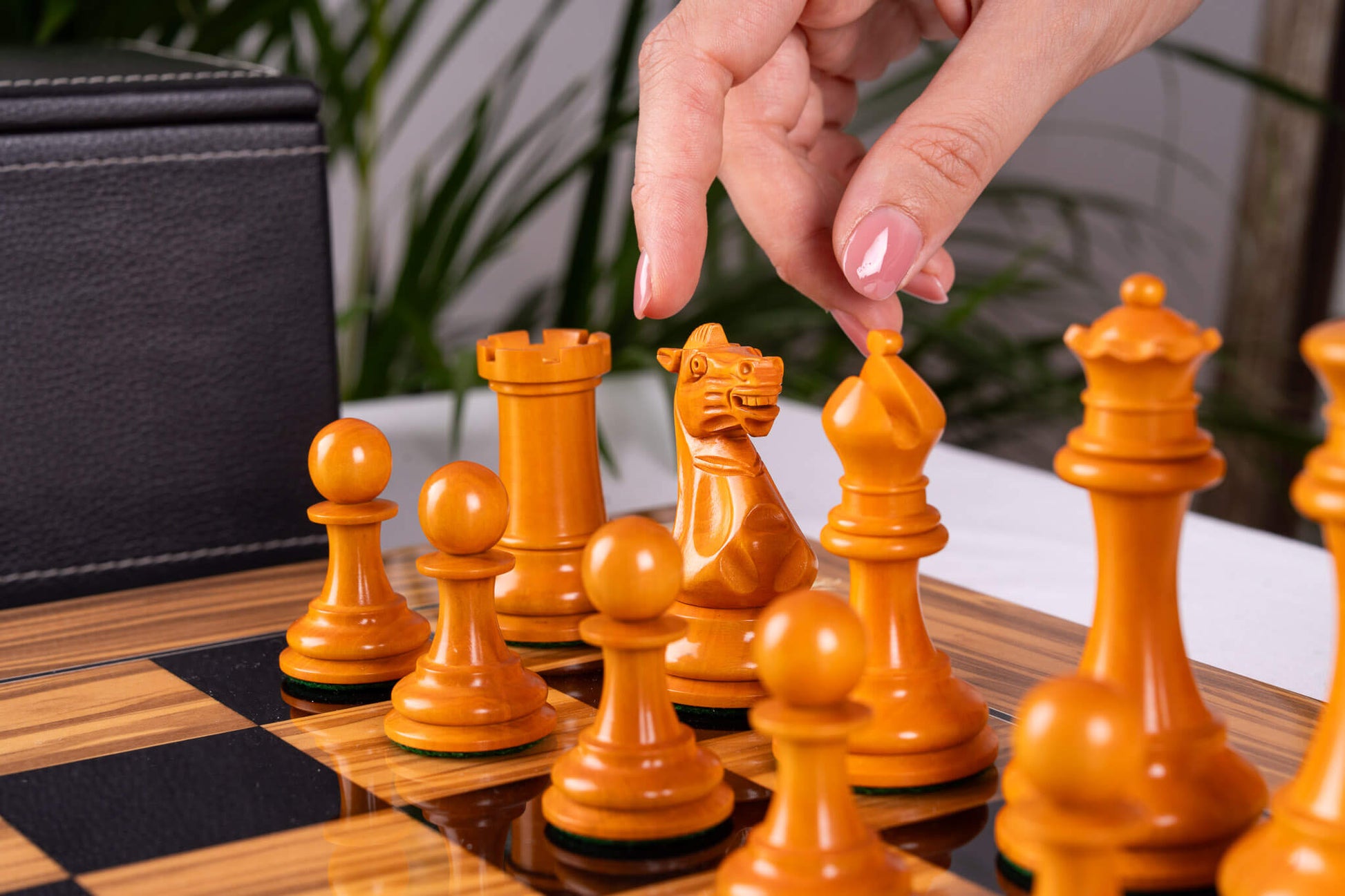 Jeu d'Échecs Essence <br>en Bois d'Olivier