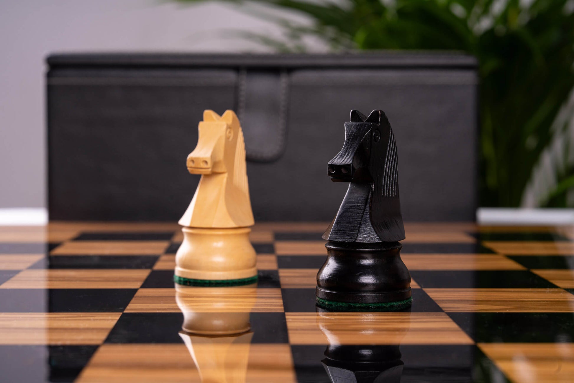 Jeu d'Échecs Duel <br>en Bois d'Olivier