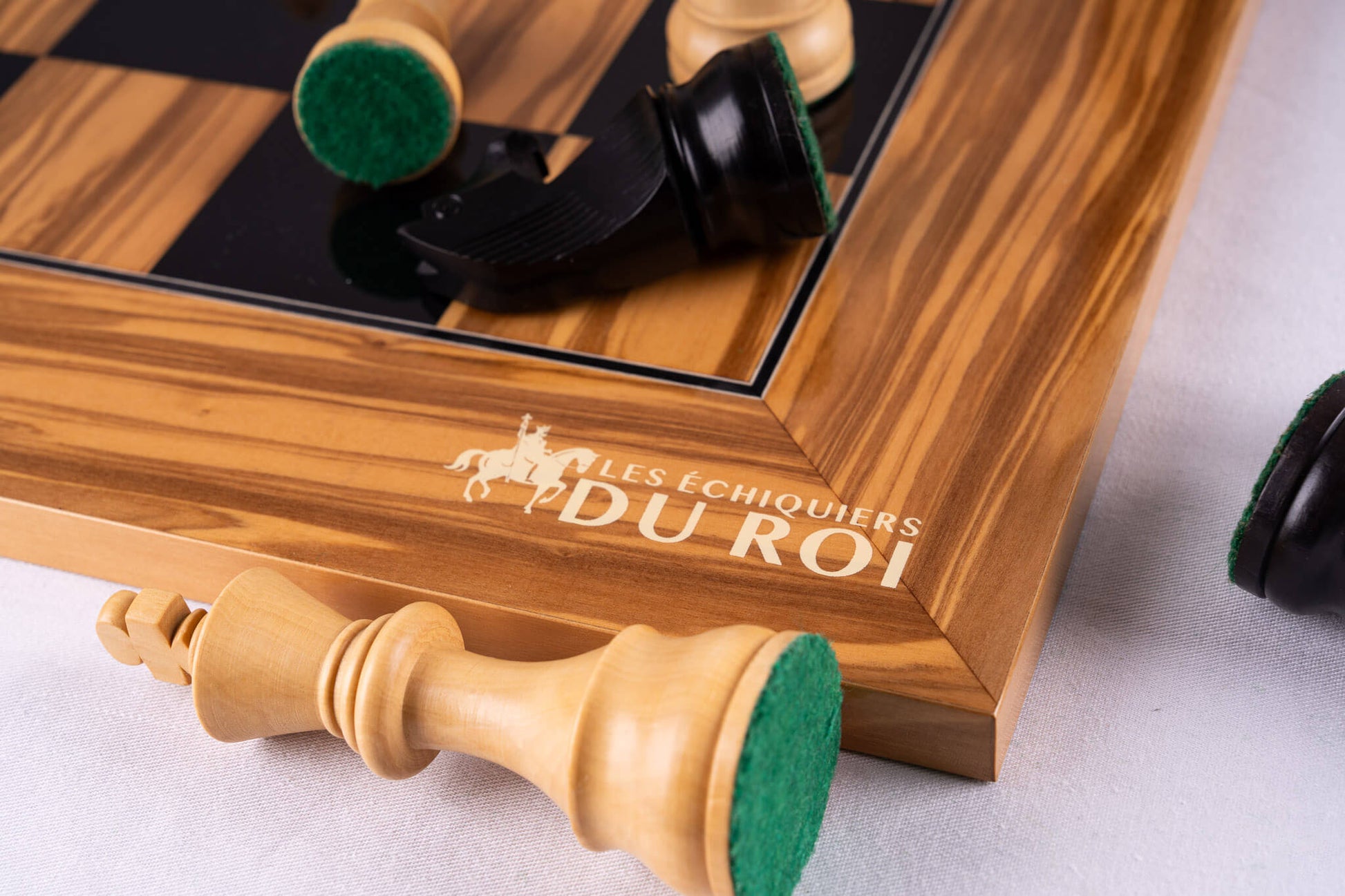 Jeu d'Échecs Duel <br>en Bois d'Olivier
