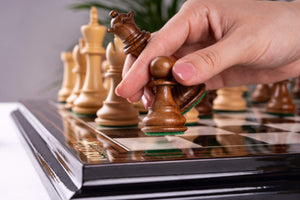 Jeu d'Échecs Couronne <br>en Bois d'Ébène
