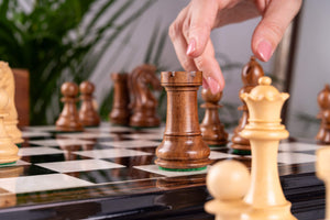 Jeu d'Échecs Couronne <br>en Bois d'Ébène