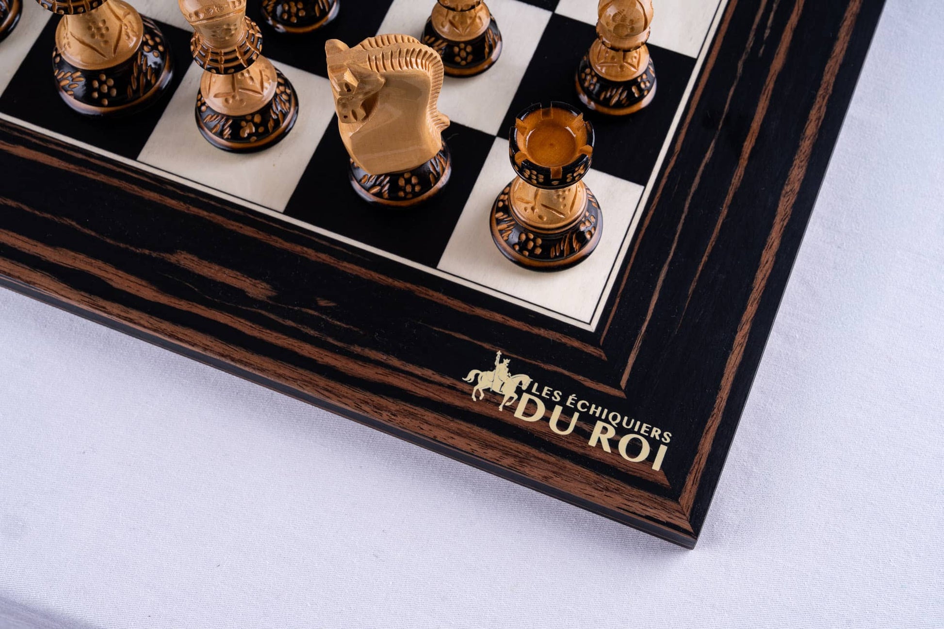Jeu d'Échecs Apogée <br>en Bois d'Ébène et Buis