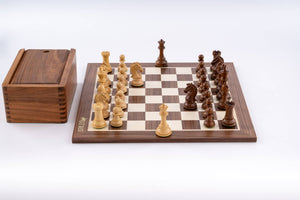 Jeu d'Échecs Dynastie <br>en Bois de Noyer