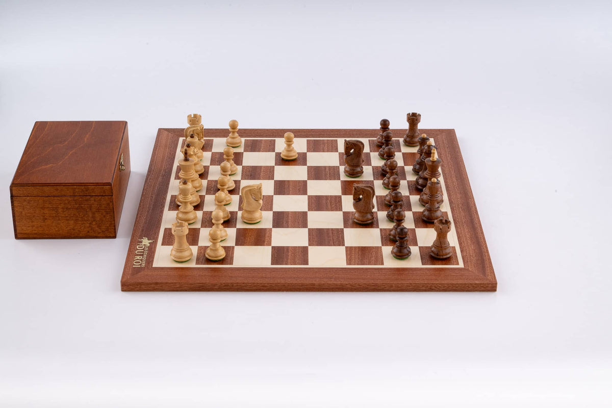 Jeu d'Échecs Solstice <br>en Bois d'Acajou