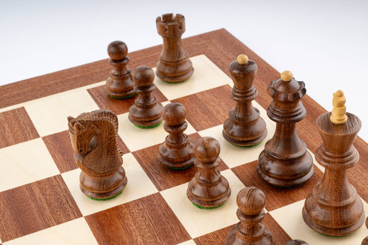 Jeu d'Échecs Solstice <br>en Bois d'Acajou