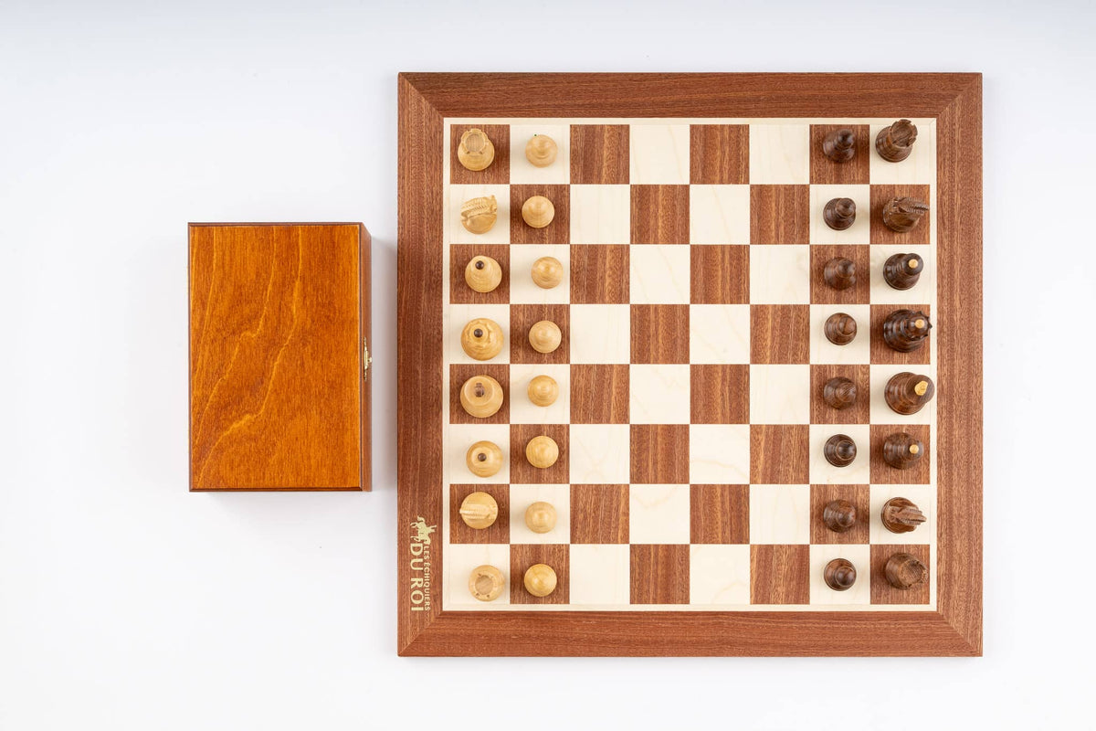 Jeu d'Échecs Solstice <br>en Bois d'Acajou