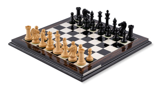 Jeu d'Échecs Éclat en Bois d'Ébène — Vue générale
