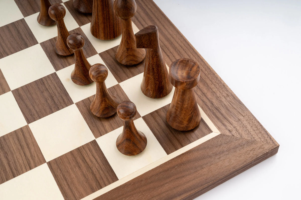Jeu d'Échecs Odyssée en Bois de Noyer — détail 7