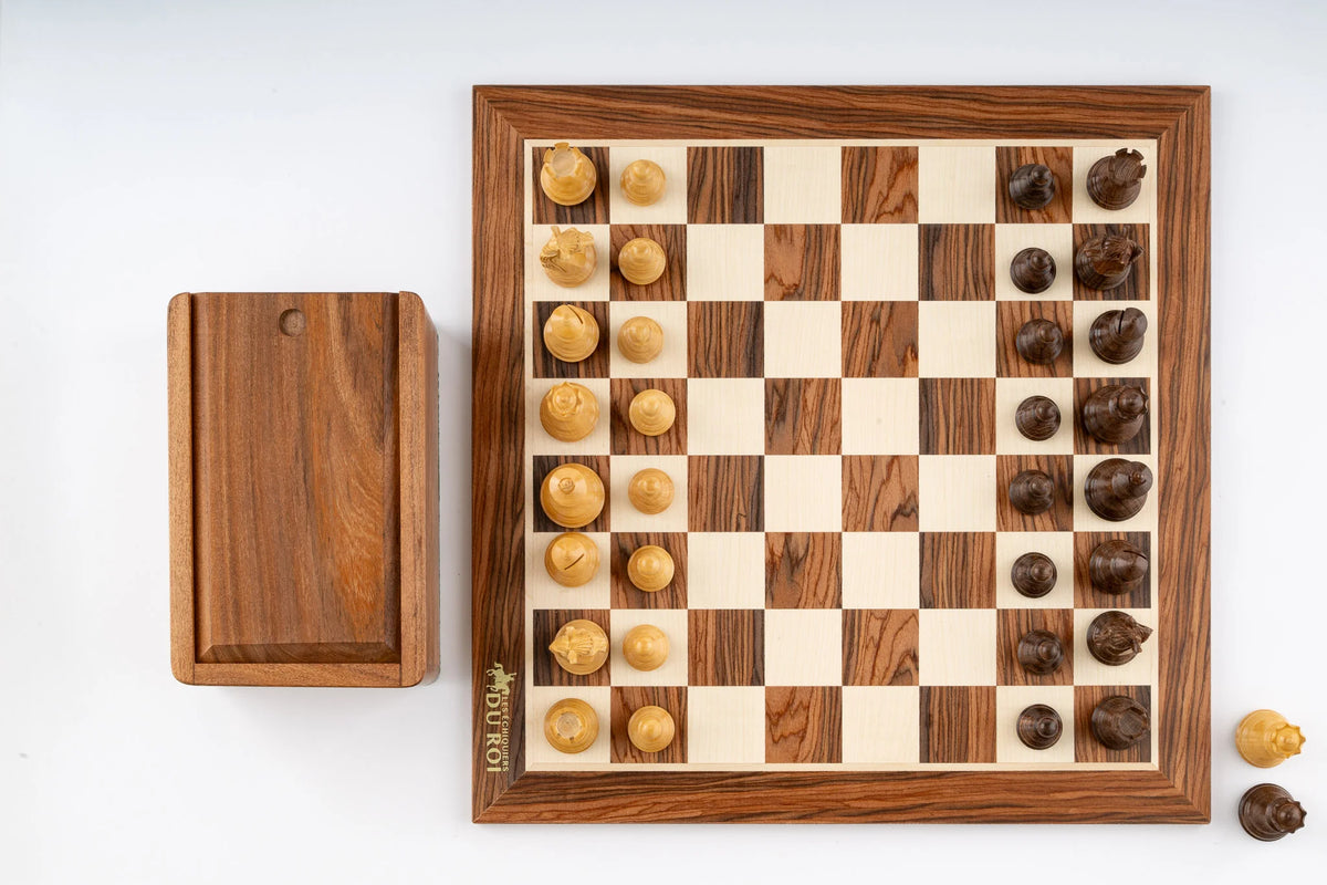 Jeu d'Échecs Raffiné en Bois de Palissandre — vue du dessus