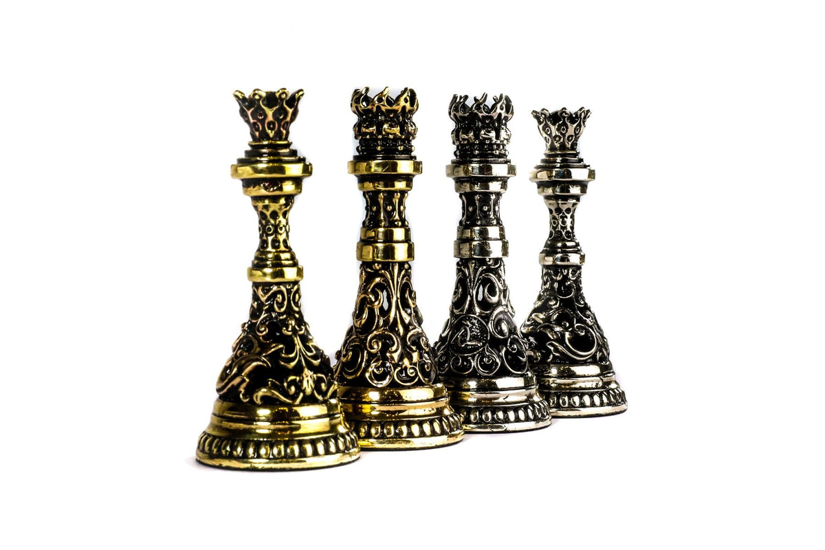 Pièces d'échecs <br>en Bronze Forgé