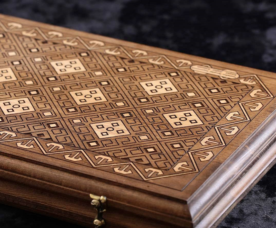 backgammon en bois de luxe