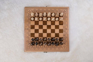 Échiquier en Hêtre <br>et son Jeu d'Échecs en Noyer