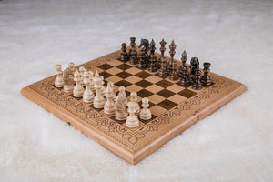 Échiquier en Hêtre <br>et son Jeu d'Échecs en Noyer