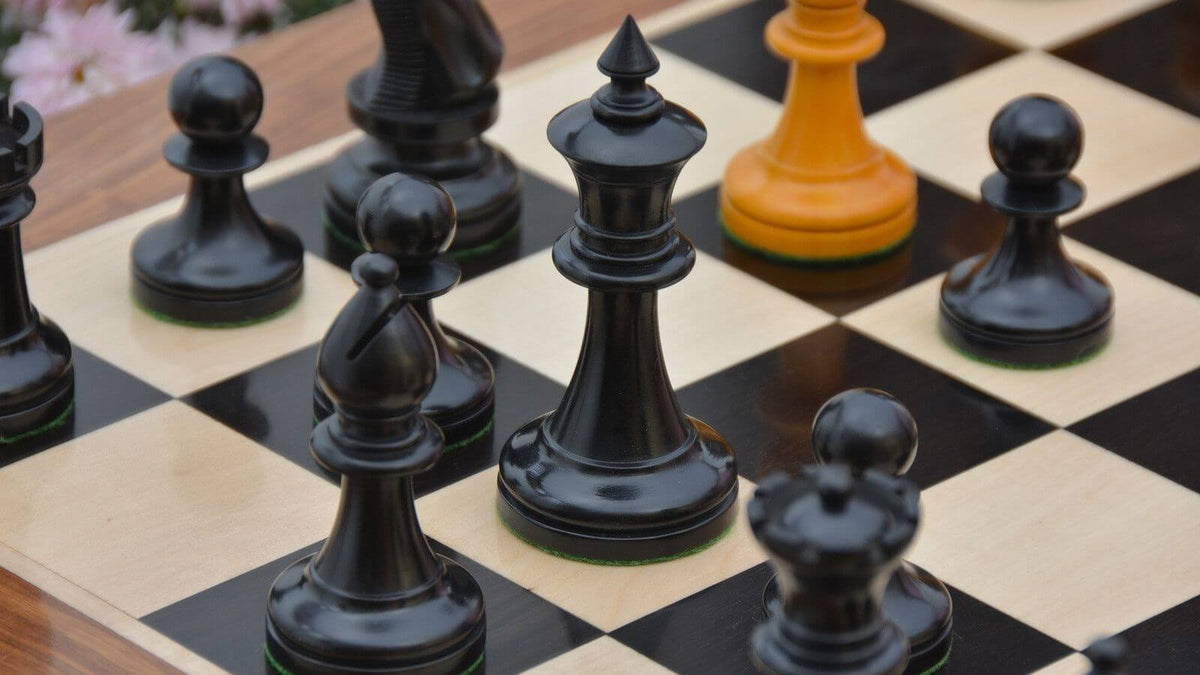 Echiquier International avec Roi Noir