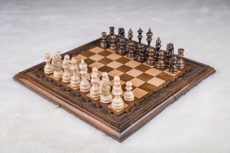 Echiquier et Jeu d'Echecs en bois de Hêtre