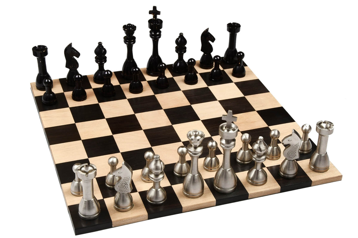 Jeu d'Échecs en Fer Fabrication Artisanale