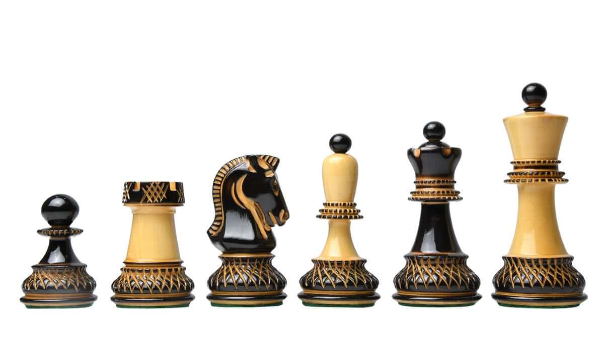 Pièces d'Echecs en Bois de Luxe