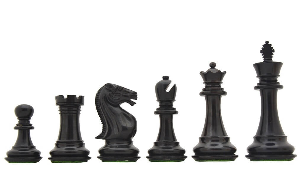 Pièces d'Echecs Vintage Noires
