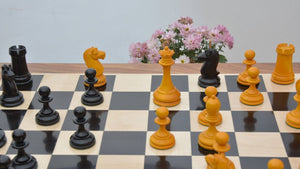 Reproduction Échiquier avec Reine Jaune