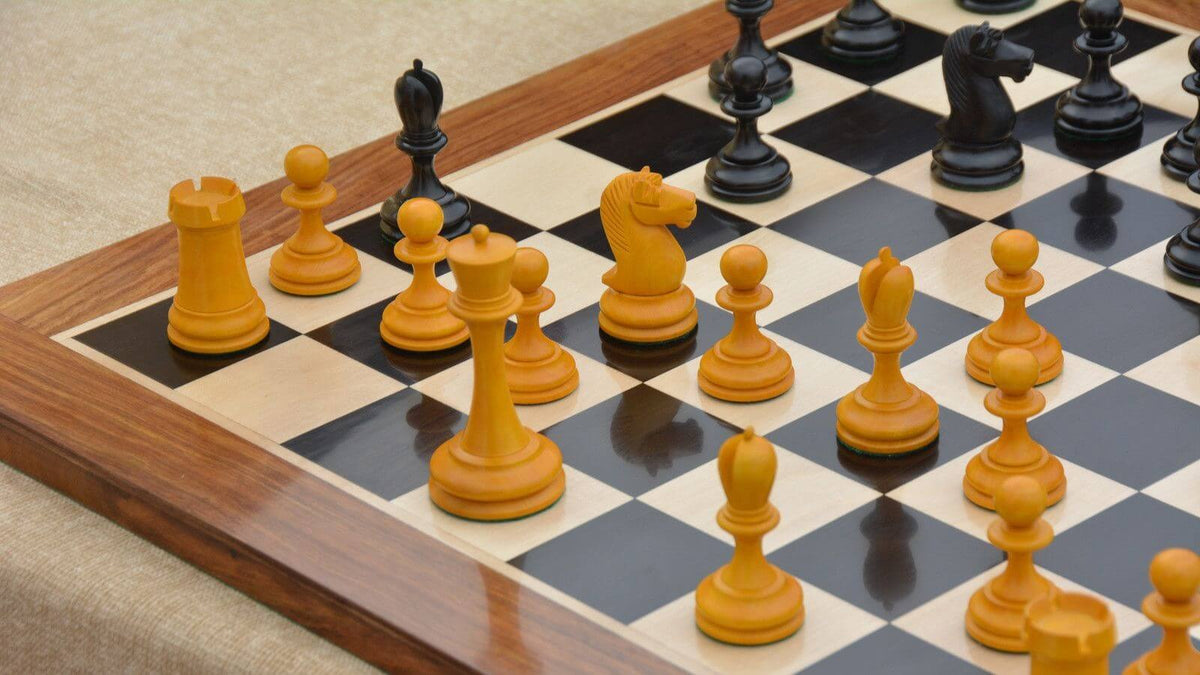 Reproduction Échiquier avec Roi Blanc